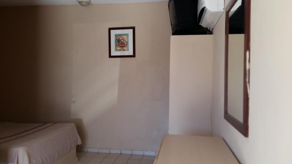 Hotel Malibu Guaymas Buitenkant foto